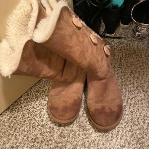 Ugg boots size 8